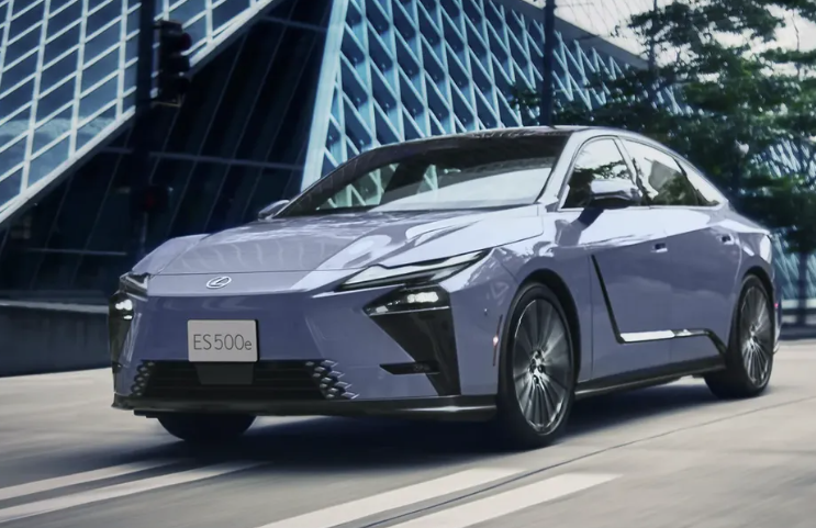 렉서스 올 뉴 ES500e 주행 컷