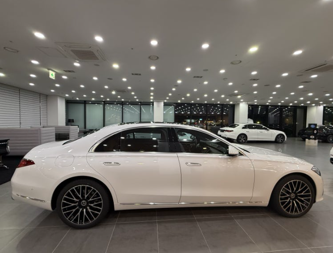 벤츠 더 뉴 S클래스 측면 프로필